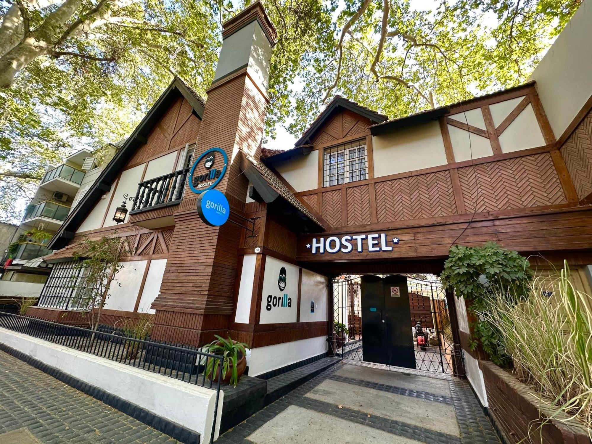 Gorilla Hostel Mendoza Dış mekan fotoğraf