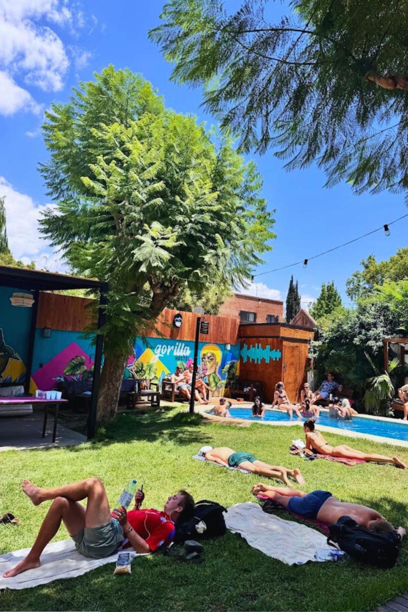 Gorilla Hostel Mendoza Dış mekan fotoğraf
